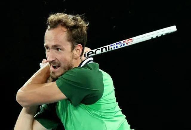 澳网轻取年终总决赛,梅德韦杰夫刷新纪录 澳网轻取年终总决赛,梅德韦杰夫刷新纪录