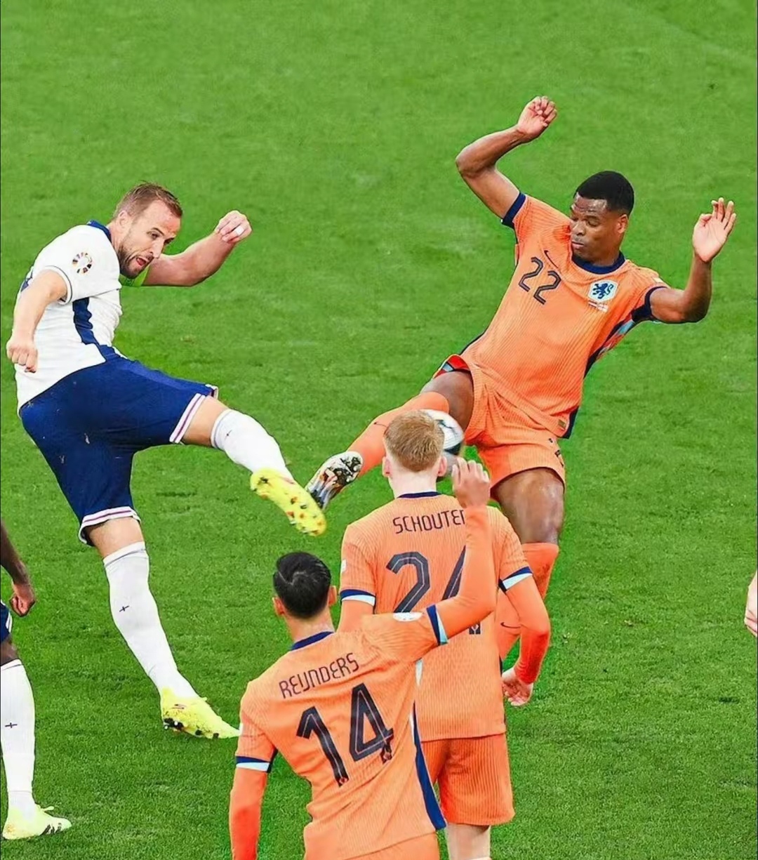 英格兰队逆转瑞典队,梁靖崑点燃赛场 英格兰队逆转瑞典队,梁靖崑点燃赛场