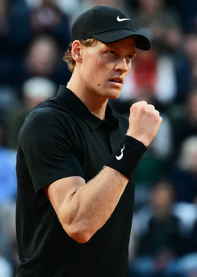 拉沃尔杯碾压年终总决赛，辛纳关键制胜