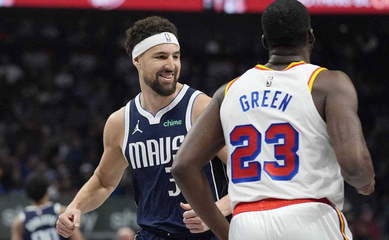 独行侠险胜勇士,布克统治全场 独行侠险胜勇士,布克统治全场