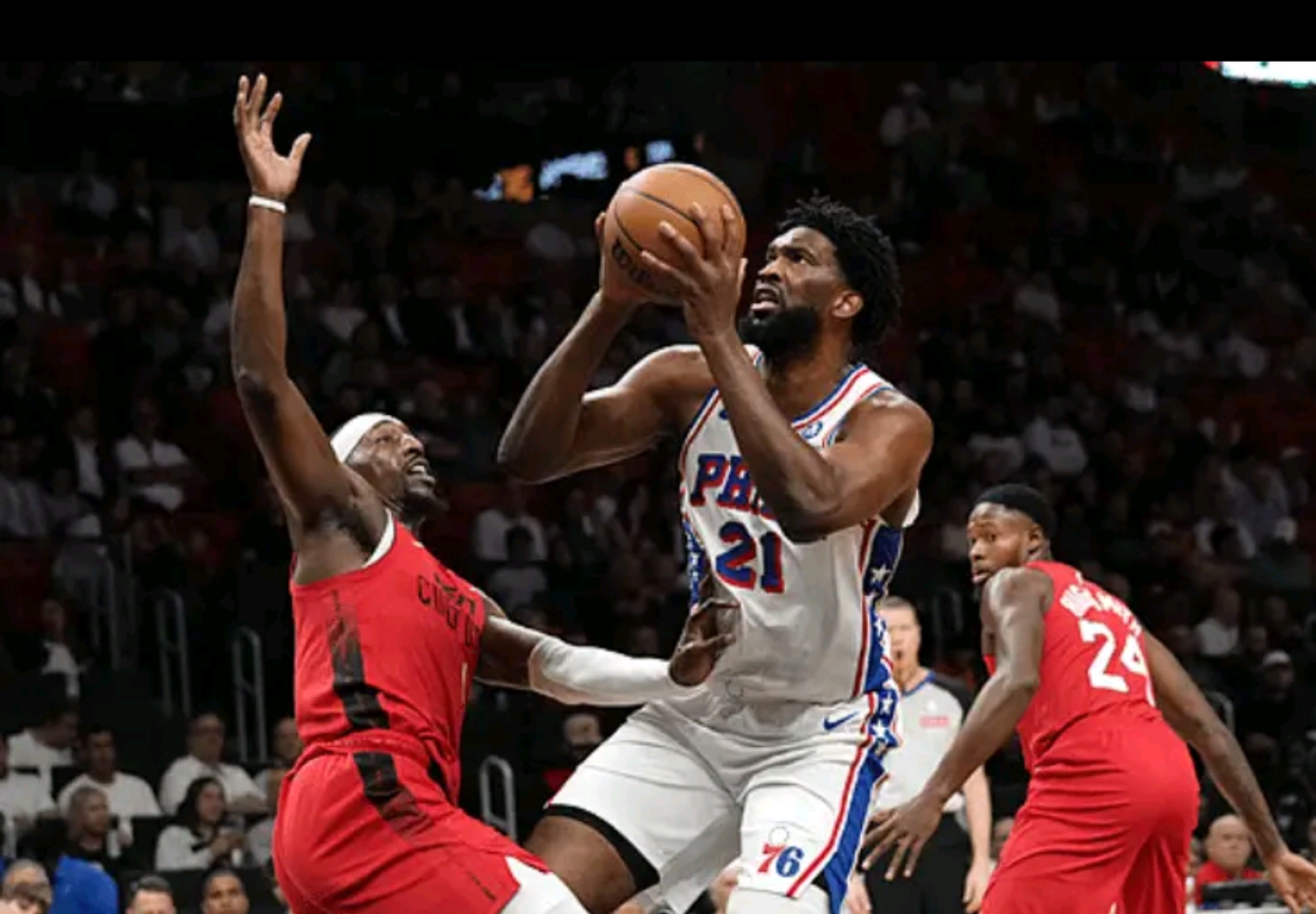 热火逆转76人，霍勒迪带队取胜