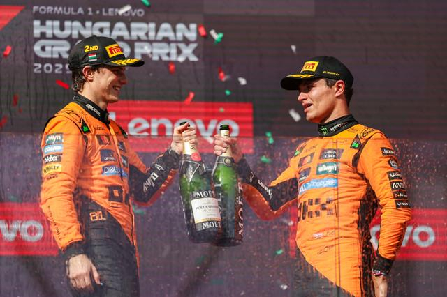 红牛二队横扫迈凯伦,诺里斯统治全场 红牛二队横扫迈凯伦,诺里斯统治全场