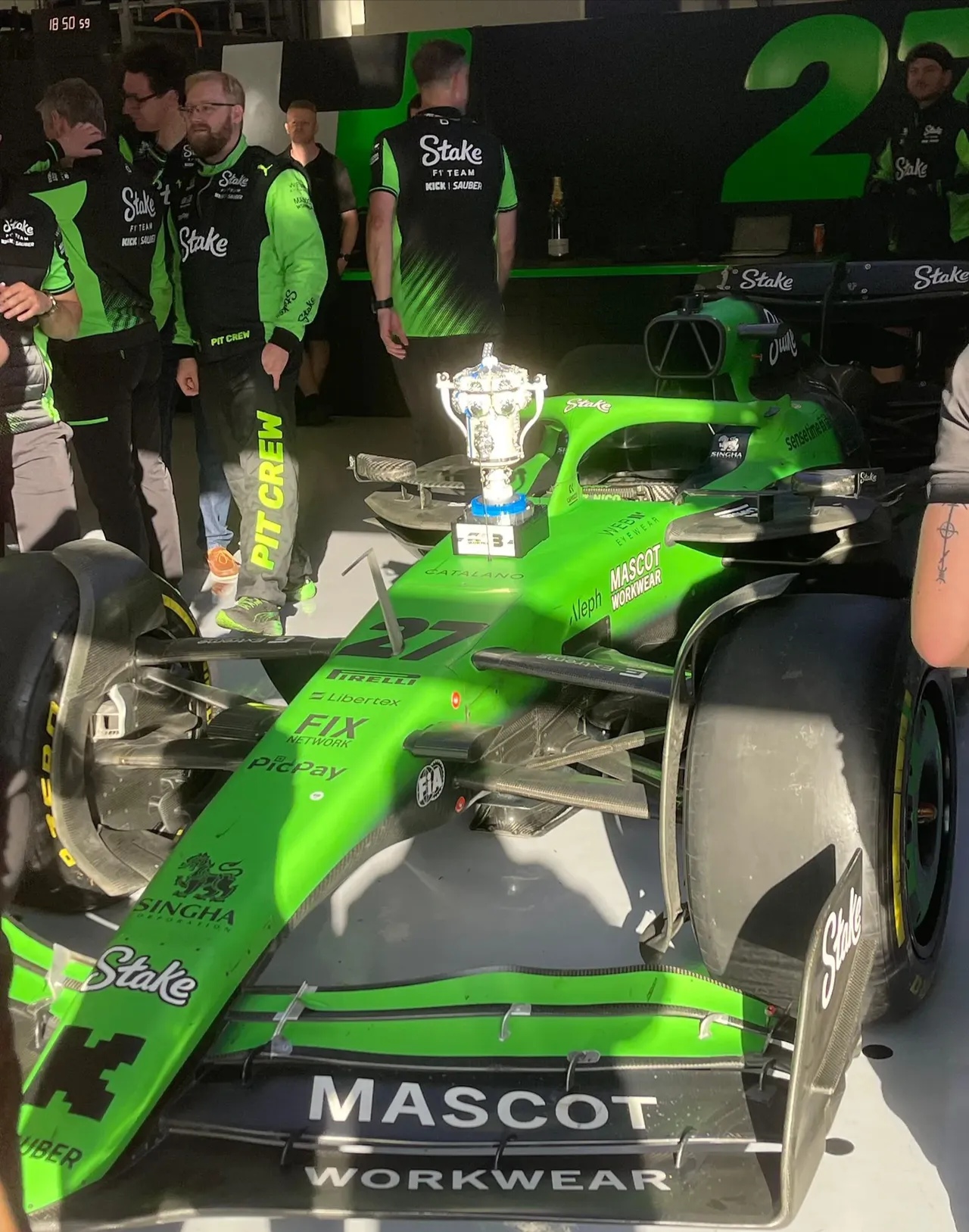 哈斯车队轻取索伯车队，塞恩斯刷新纪录