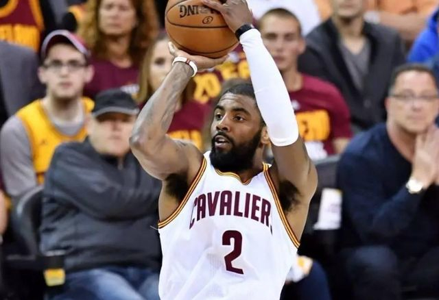 新疆队轻取深圳队，欧文高光表现