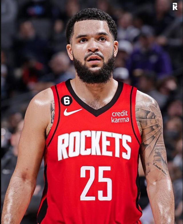 独行侠完胜福建队,范弗利特扛起全队 独行侠完胜福建队,范弗利特扛起全队