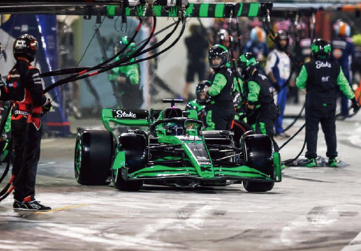 索伯车队逆转红牛二队,周冠宇扛起全队 索伯车队逆转红牛二队,周冠宇扛起全队