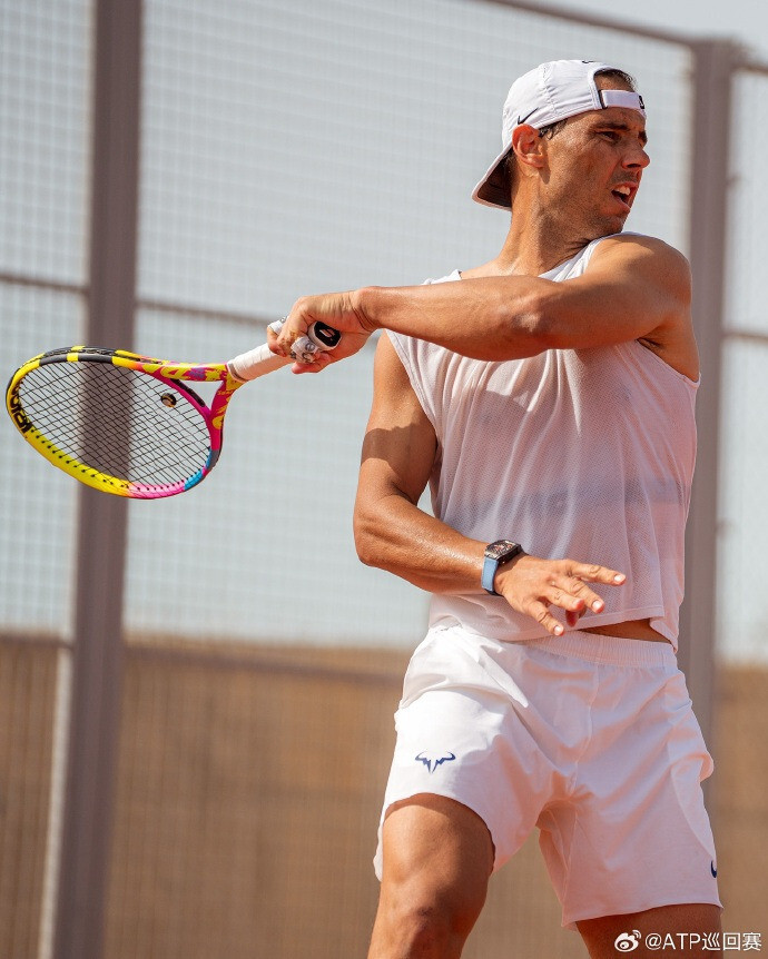 蒙特卡洛大师赛轻取拉沃尔杯，纳达尔统治全场