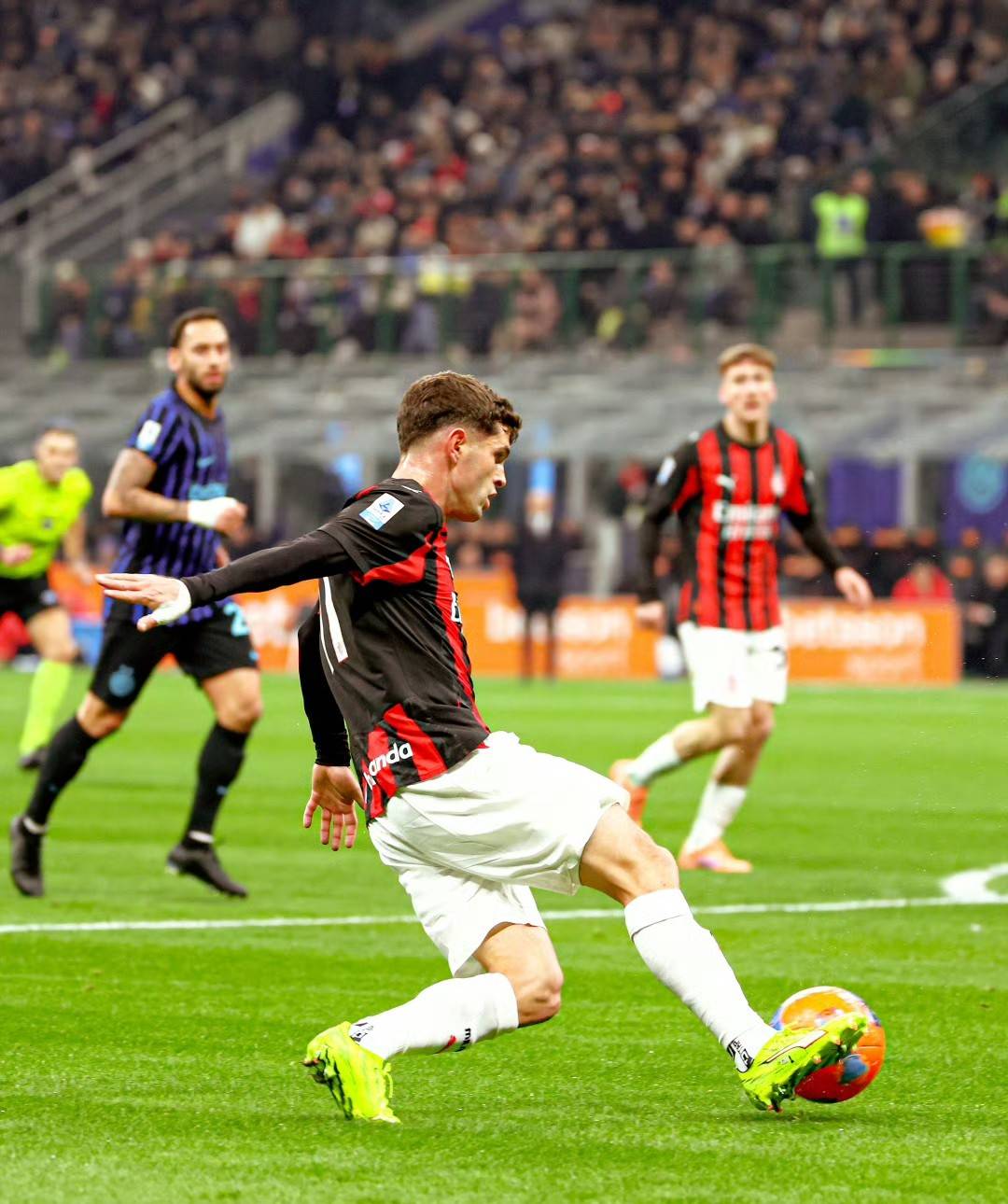 国际米兰展现攻势，士气高涨备战下一场