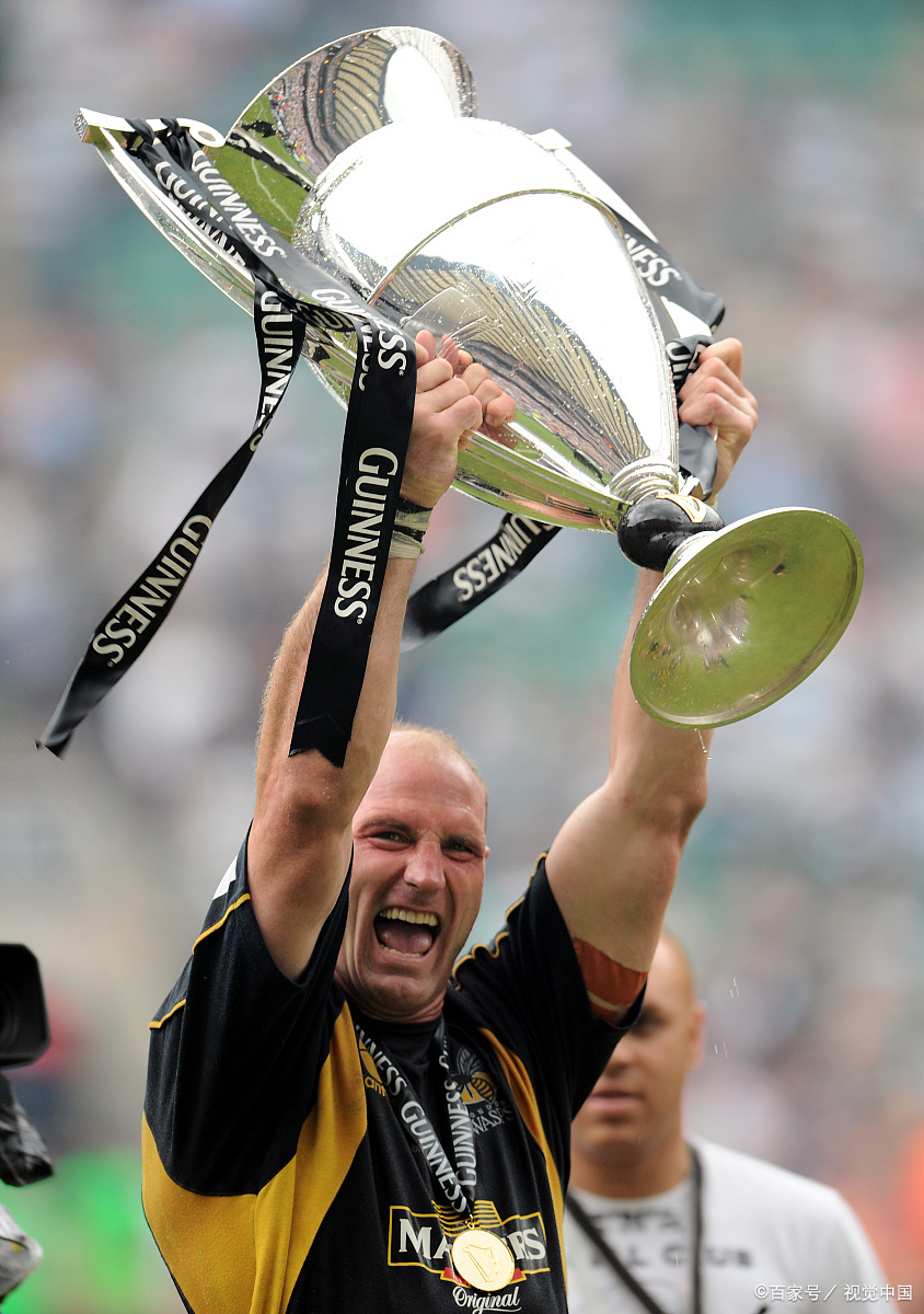 塞内加尔力克曼联，皮克关键制胜