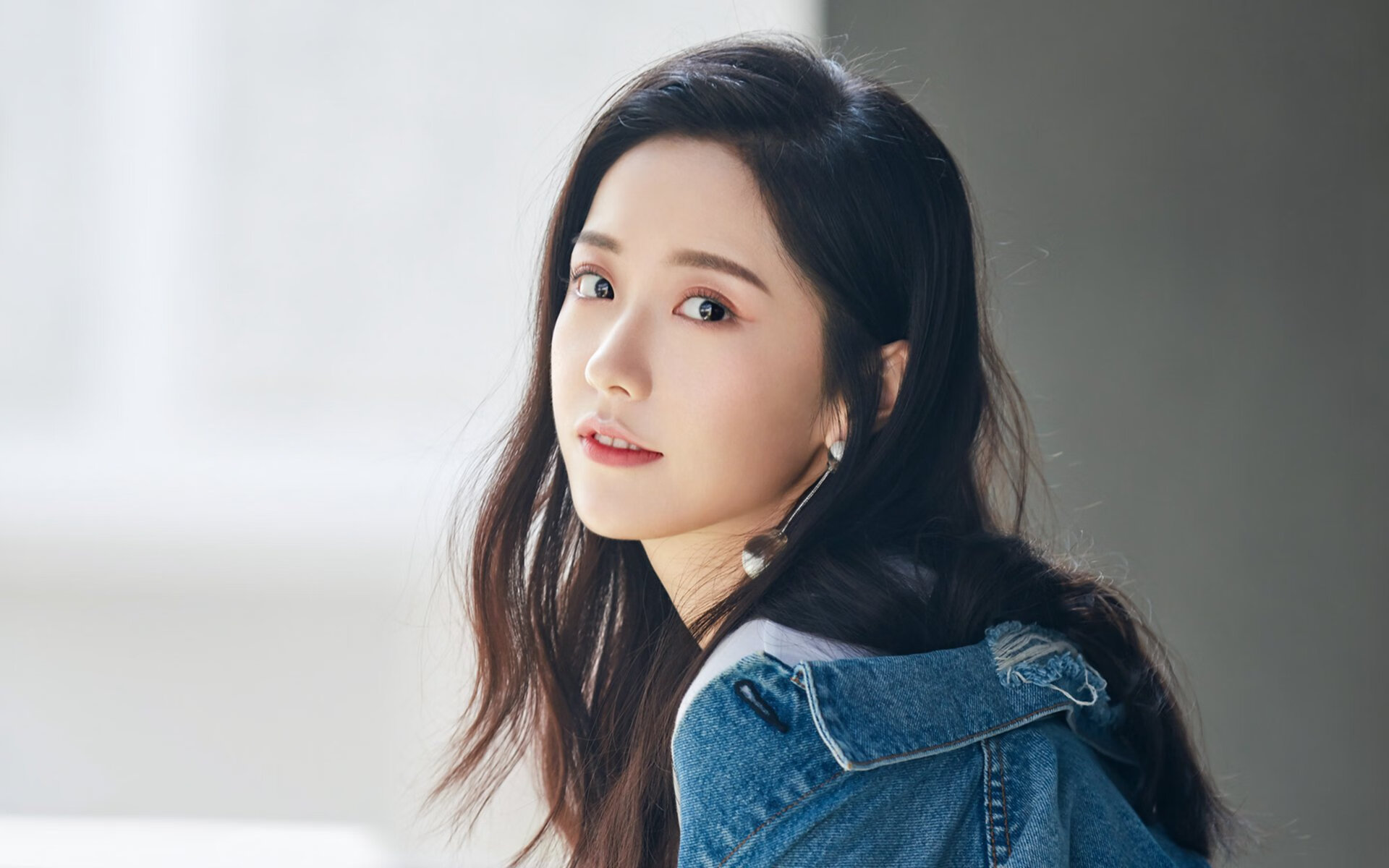 久保建英爆发,乌拉圭稳稳拿下奥地利,亚洲新星与世界劲旅的双重奏