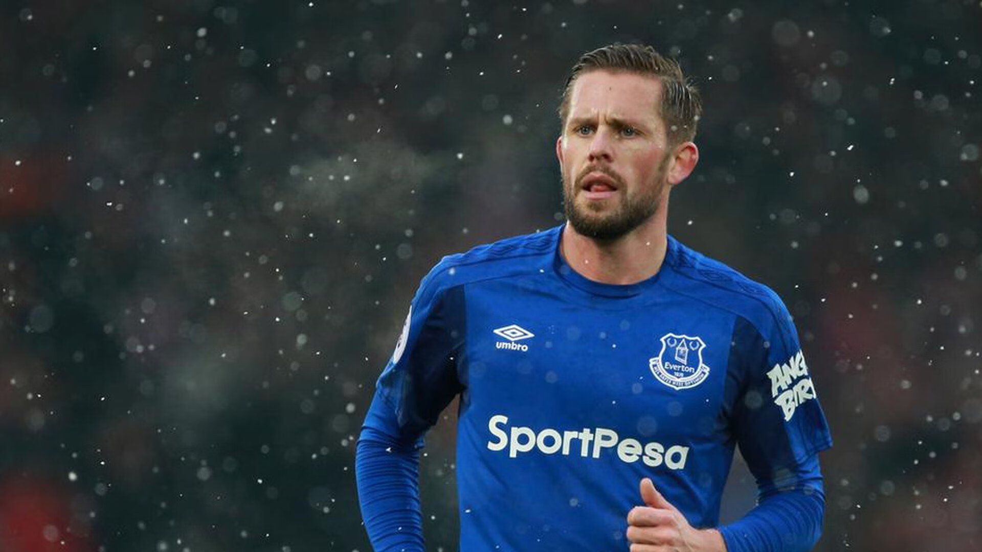 赛道与球场，速度与节奏的终极对决